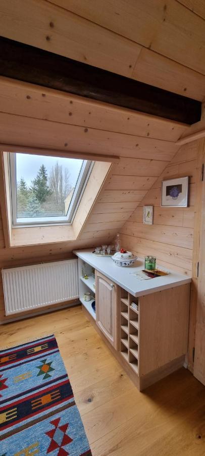 Apartman Dobra Voda Touzim Exterior photo